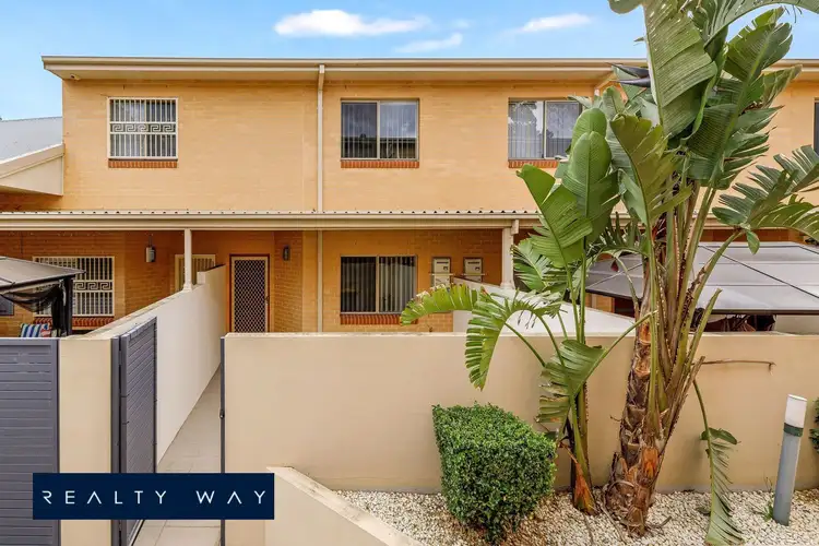 3/108 Boundary Road, Peakhurst NSW 2210