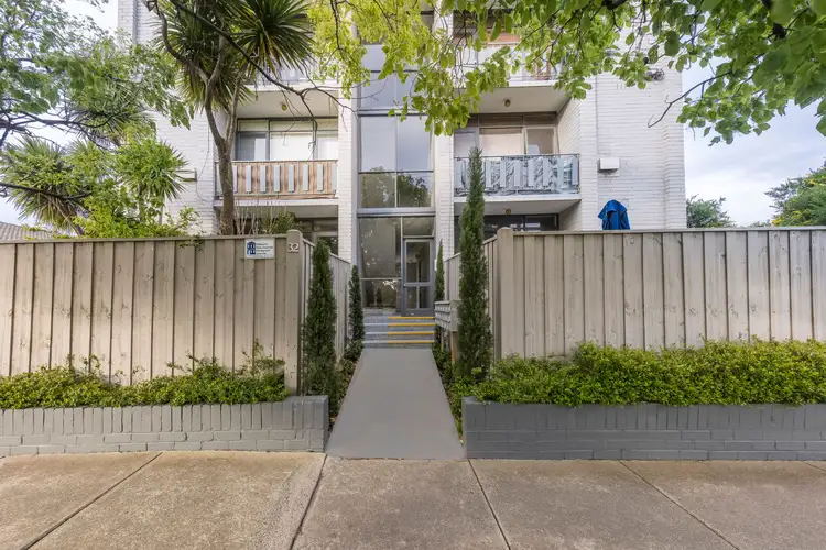 6/32 Richardson Street, Essendon VIC 3040