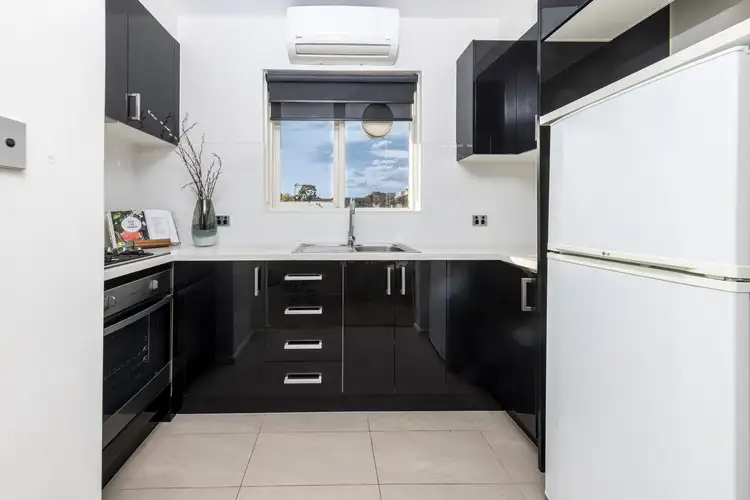 Third view of Homely apartment listing, 6/32 Richardson Street, Essendon VIC 3040