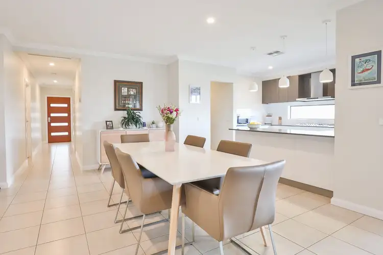 Sixth view of Homely house listing, 5 Soho Court, Mildura VIC 3500