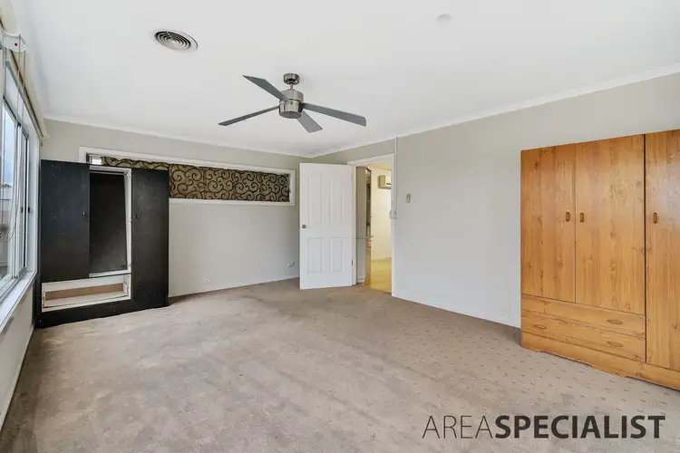 Sixth view of Homely house listing, 31 Valepark Crescent, Cranbourne VIC 3977