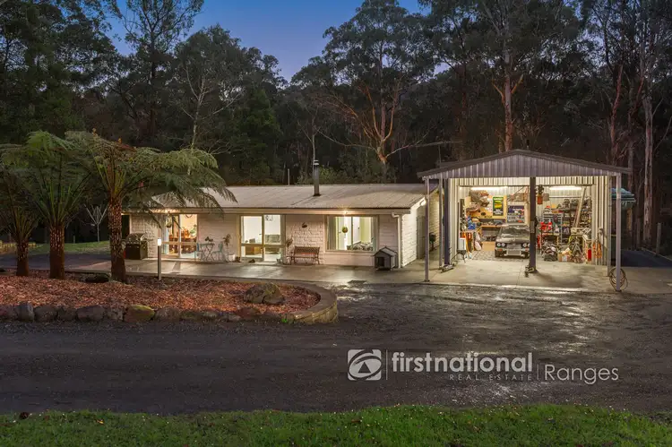 25 Mountain Road, Cockatoo VIC 3781