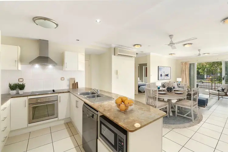 4/16-18 Smith Street, Cairns North QLD 4870