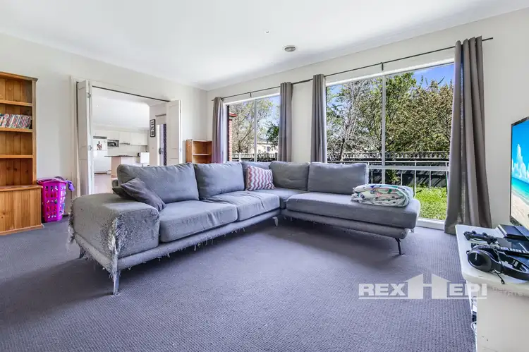 Second view of Homely house listing, 8 Cottage Link, Pakenham VIC 3810