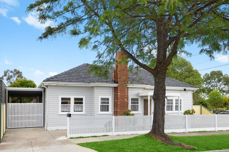 21 Burns Street, Maidstone VIC 3012