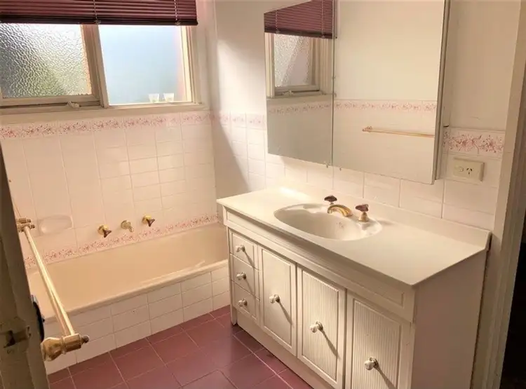 Fifth view of Homely house listing, 32 Glenair Street, Templestowe Lower VIC 3107