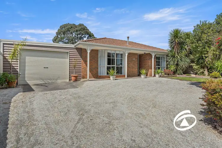 18 Wesley Drive, Narre Warren VIC 3805