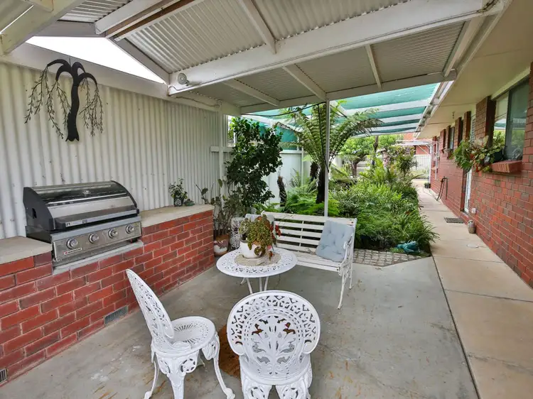 Fifth view of Homely house listing, 310 Walnut Avenue, Mildura VIC 3500