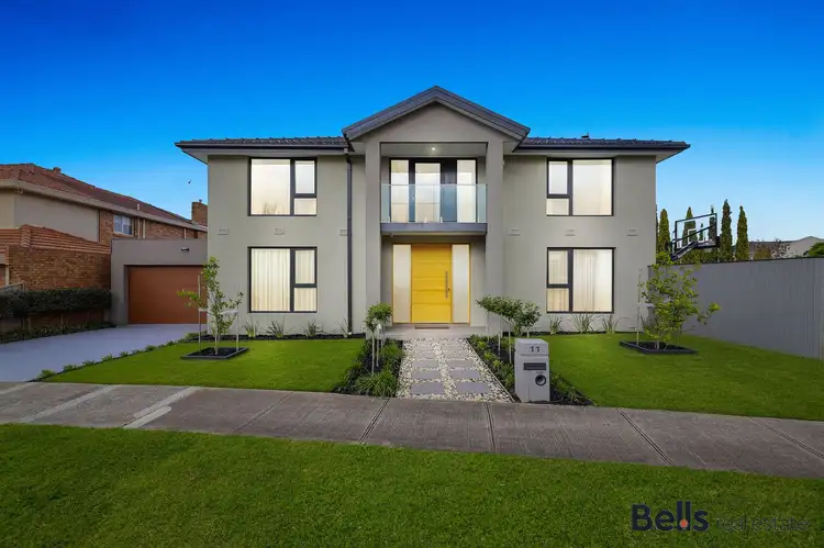 77 Burrowye Crescent, Keilor VIC 3036
