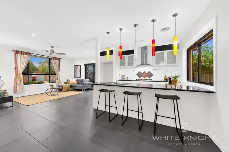 Third view of Homely house listing, 2/33 Glyndon Avenue, St Albans VIC 3021