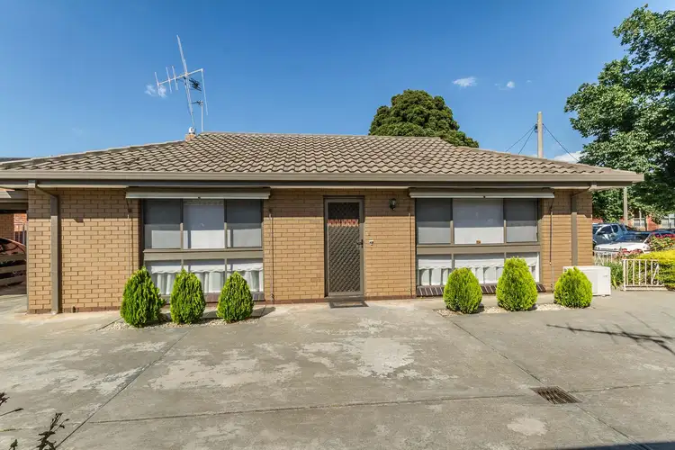Main view of Homely unit listing, 4/117 Hargreaves Street, Bendigo VIC 3550