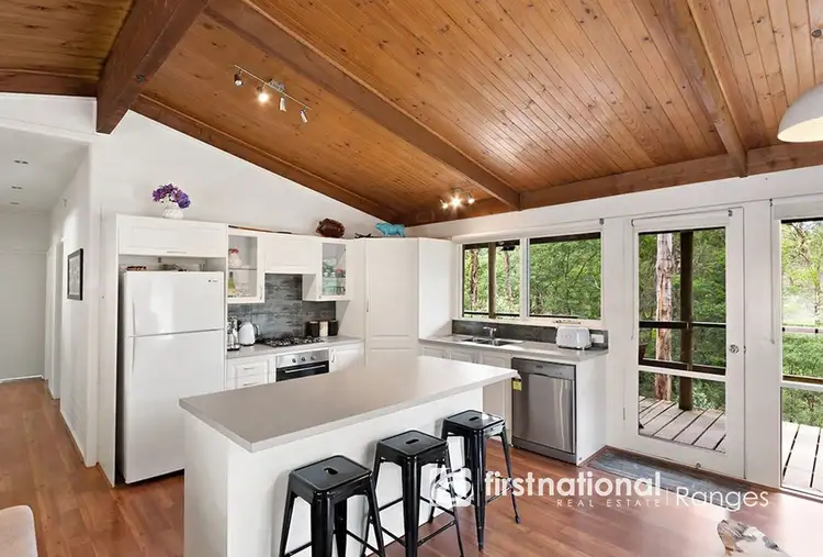 35A Mountain Road, Cockatoo VIC 3781