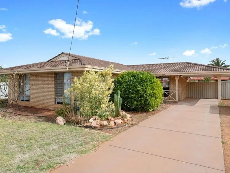 1 Eccles Place, Hannans WA 6430
