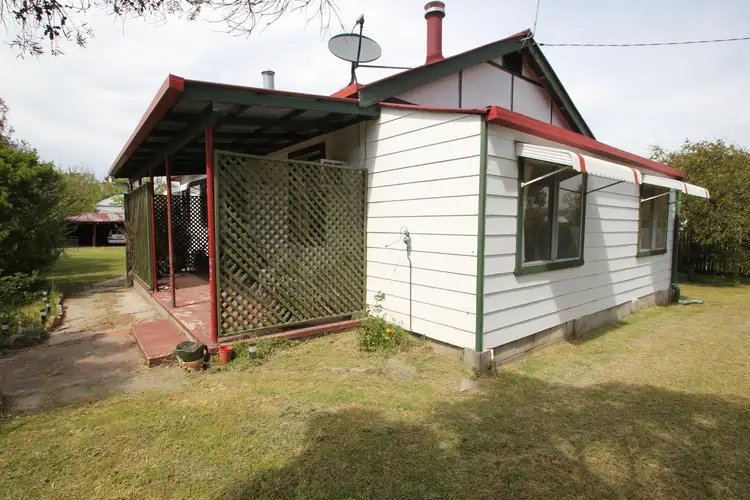 Fourth view of Homely house listing, 6 Duke Street, Jennings NSW 4383