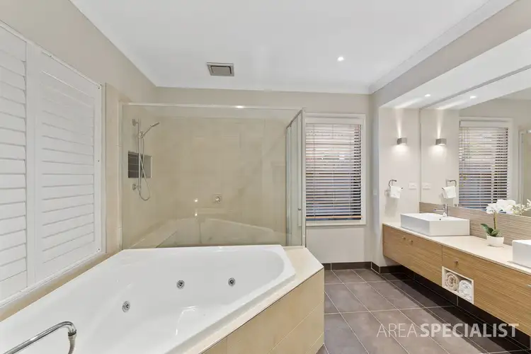 Fifth view of Homely house listing, 3 Phoenix Avenue, Cranbourne VIC 3977