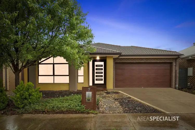 Second view of Homely house listing, 7 Hub Street, Werribee VIC 3030