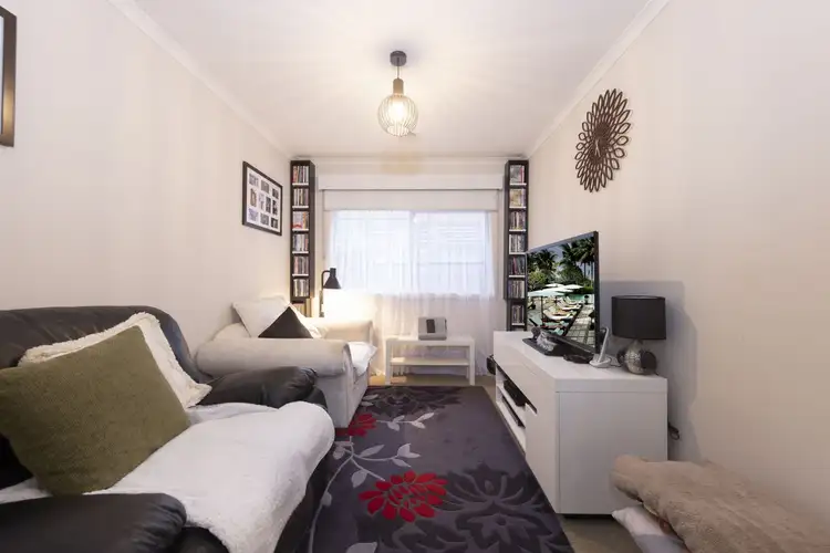 Fifth view of Homely house listing, 11 Folkstone Court, Drouin VIC 3818