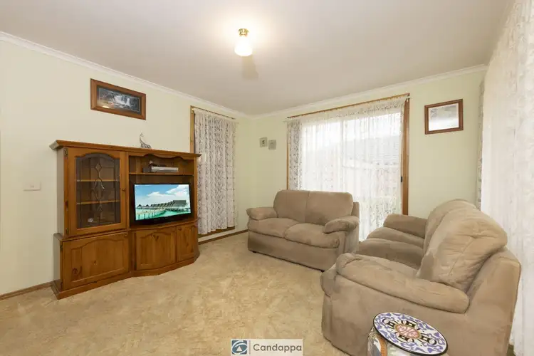 Second view of Homely unit listing, 4/6B Hatfield Drive, Drouin VIC 3818