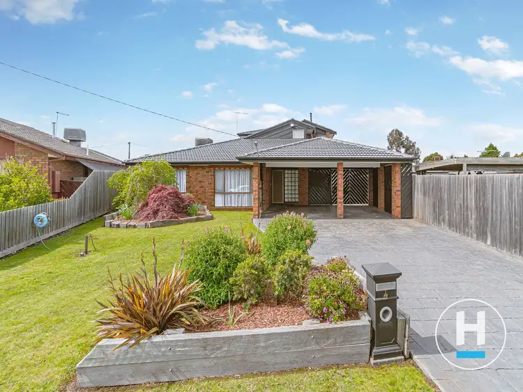 Third view of Homely house listing, 4 Hook Court, Craigieburn VIC 3064