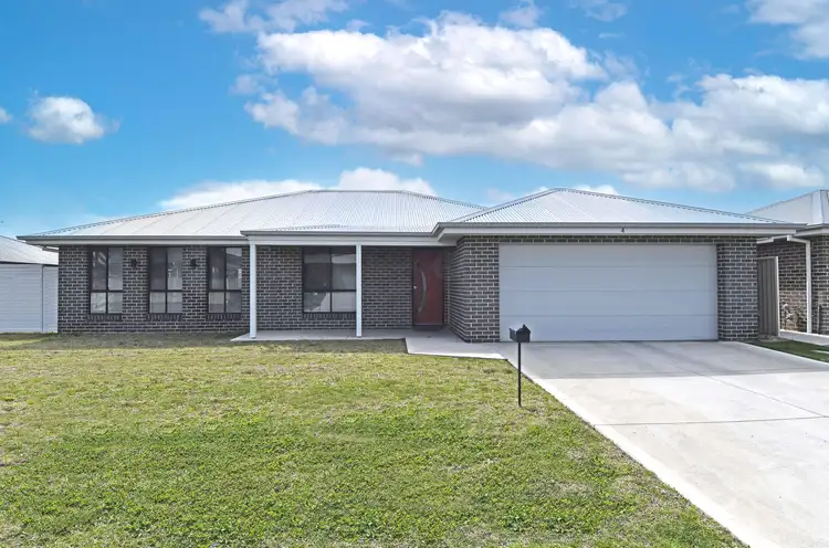 4 Poole Street, Eglinton NSW 2795