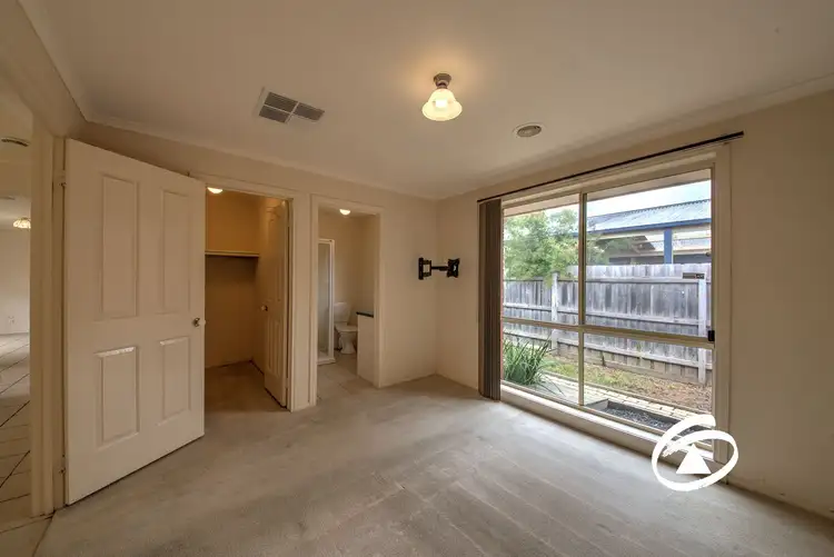 Fifth view of Homely house listing, 16 Acre Court, Pakenham VIC 3810