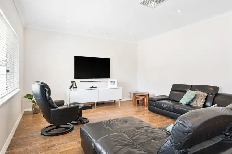 Fourth view of Homely house listing, 7 Heaney Close, Somerville WA 6430