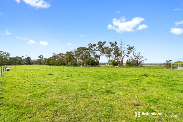 30 Whitelaws Track, Yinnar South VIC 3869