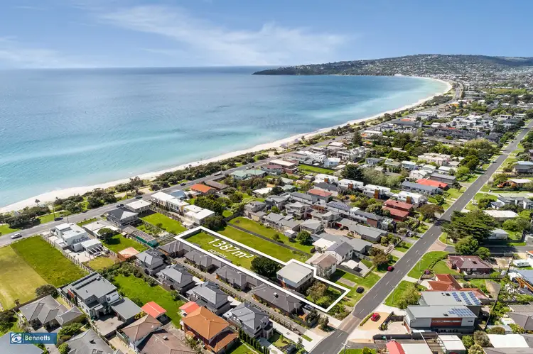 23 Dromana Parade, Safety Beach VIC 3936