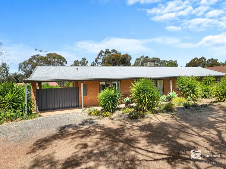 3 Rathbones Lane, Maiden Gully VIC 3551