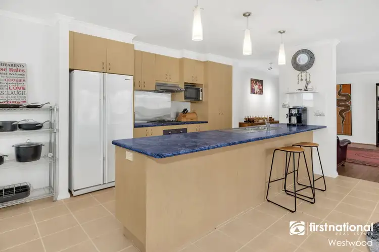 Second view of Homely house listing, 10 Hillrise Court, Werribee VIC 3030