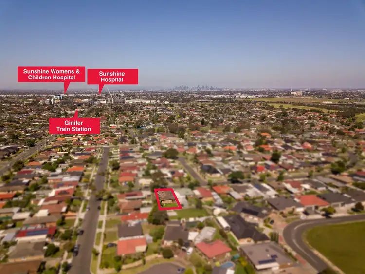 Fourth view of Homely house listing, 2 Waranga Crescent, St Albans VIC 3021