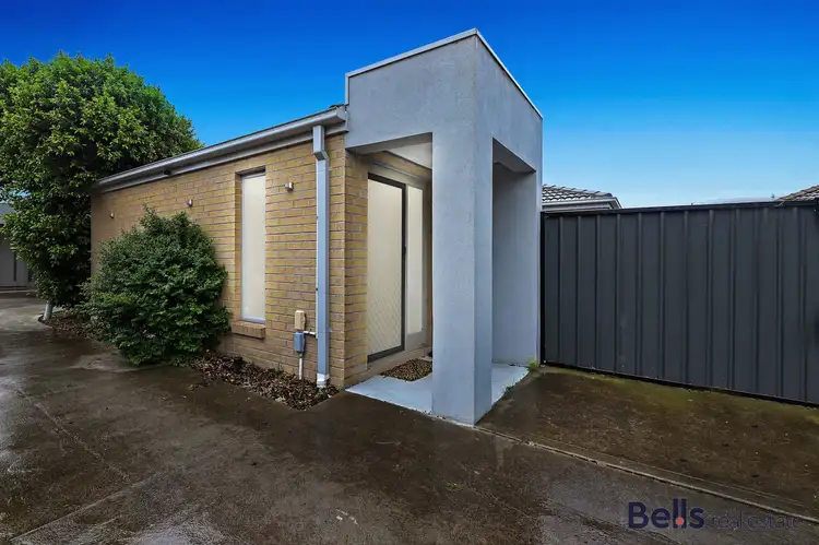 2/59 Dumfries Street, Deer Park VIC 3023