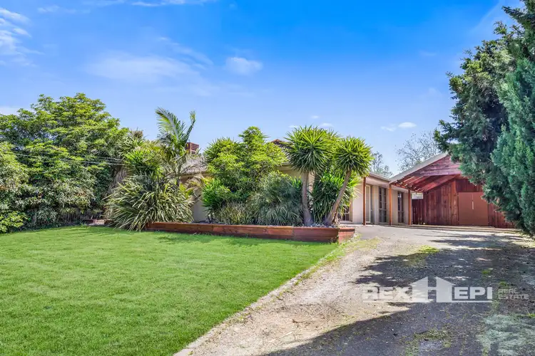 17 Glendoon Road, Junction Village VIC 3977