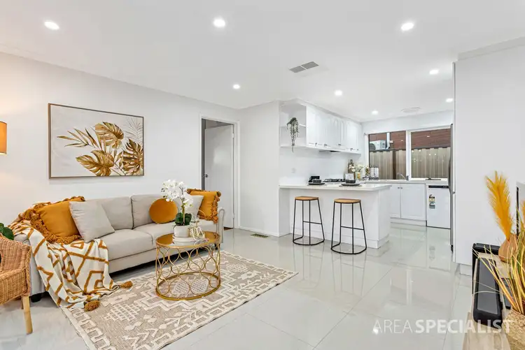 Sixth view of Homely house listing, 2 Waruka Close, Endeavour Hills VIC 3802