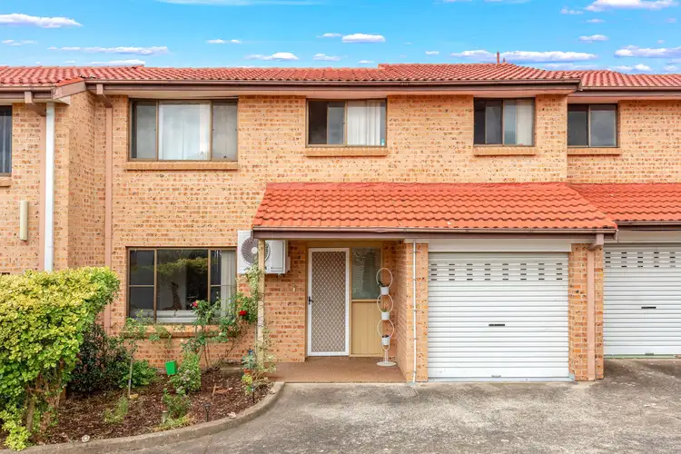 4/167 Waminda Avenue, Campbelltown NSW 2560