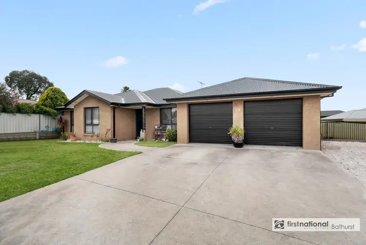 Main view of Homely house listing, 33 Sundown Drive, Bathurst NSW 2795