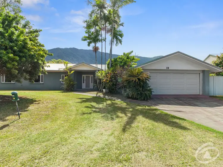 19 Satinash Close, Redlynch QLD 4870
