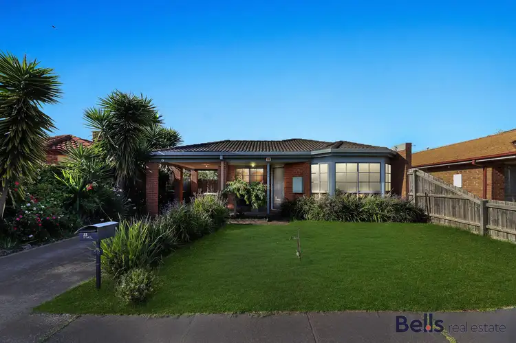 52 Meade Way, Sydenham VIC 3037