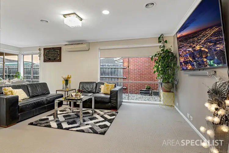 Fifth view of Homely house listing, 12 Friendship Close, Cranbourne West VIC 3977