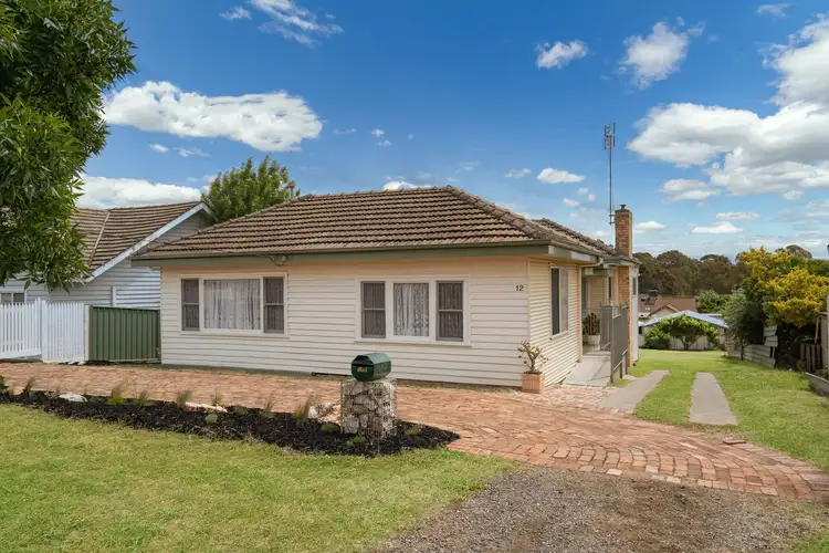 12 Alexander Street, Kangaroo Flat VIC 3555