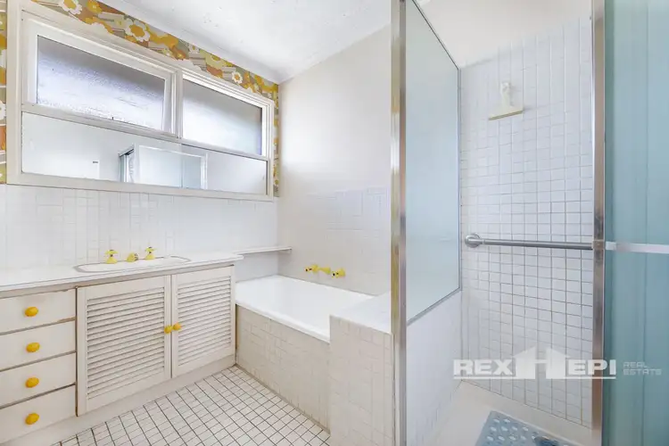 Fifth view of Homely house listing, 12 Cloverset Avenue, Narre Warren VIC 3805