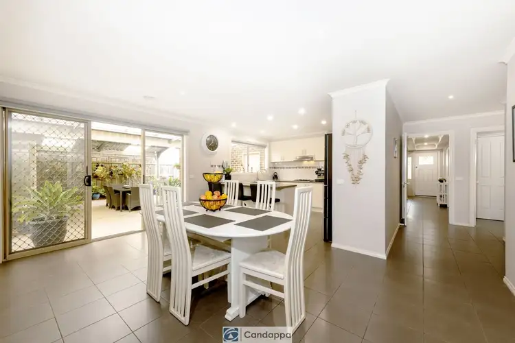 Sixth view of Homely house listing, 2 Bateson Court, Drouin VIC 3818