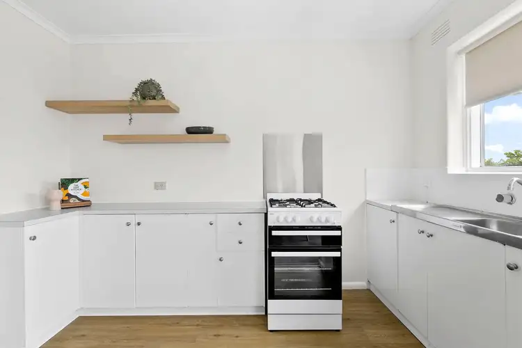 Fifth view of Homely apartment listing, 18/32 Richardson Street, Essendon VIC 3040