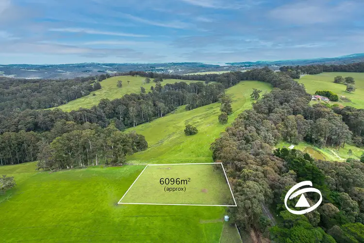 526 Paternoster Road, Mount Burnett VIC 3781