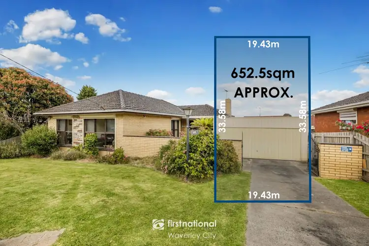 96 Whites Lane, Glen Waverley VIC 3150
