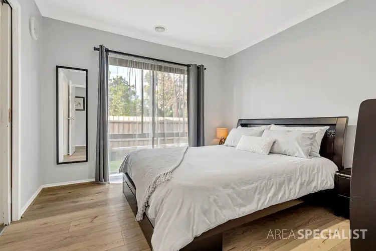 Sixth view of Homely house listing, 5 Malfoy Mews, Cranbourne West VIC 3977