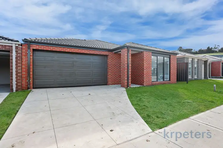 49 Elwood Avenue, Pakenham VIC 3810