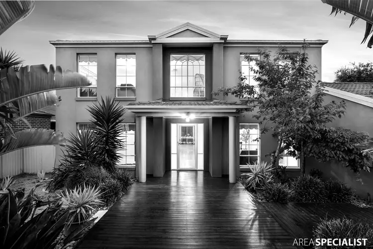 9 Marseilles Way, Point Cook VIC 3030