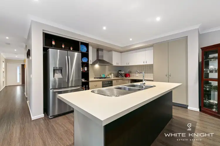 Seventh view of Homely house listing, 4 Oldis Close, Caroline Springs VIC 3023