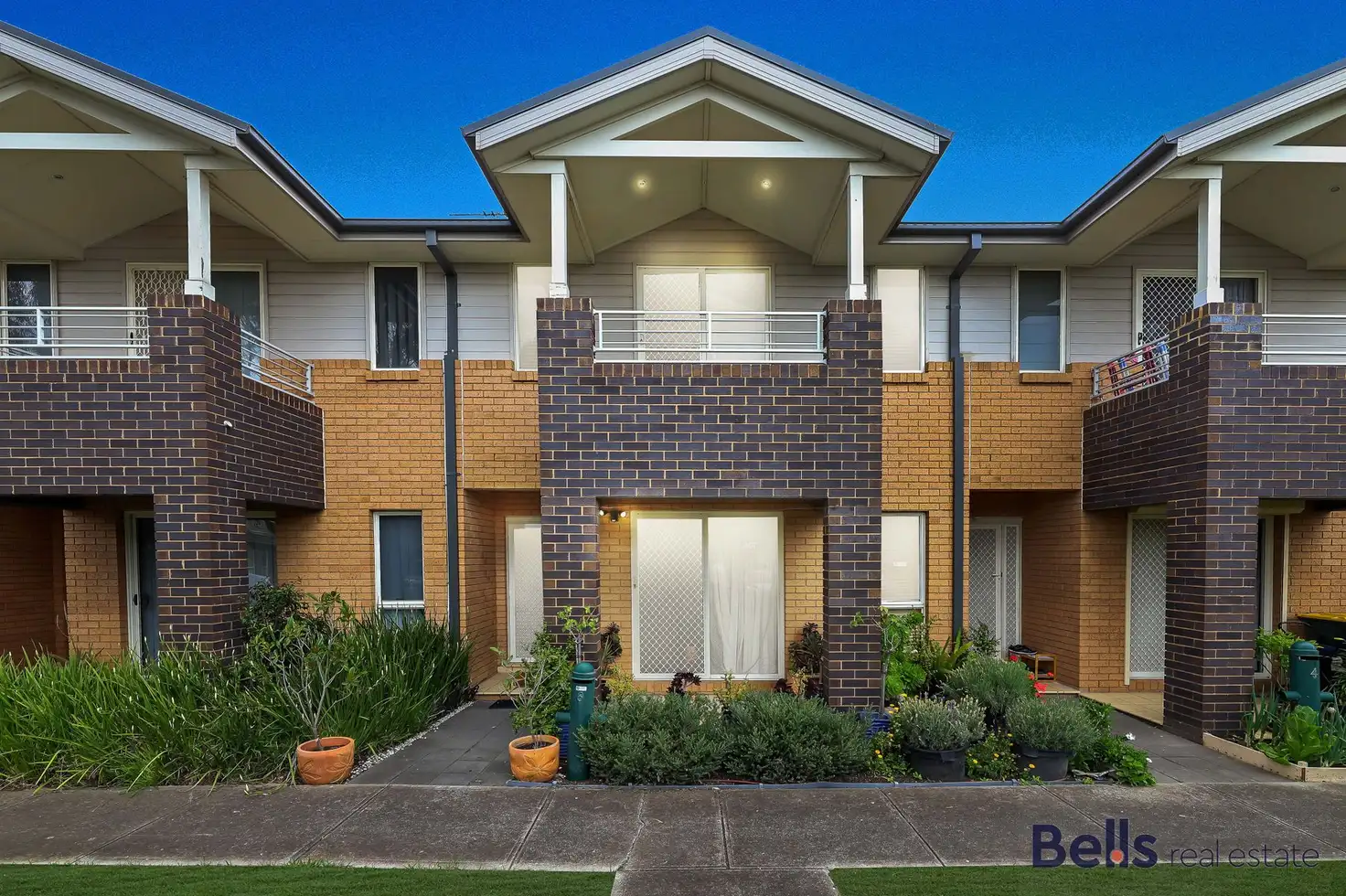Main view of Homely townhouse listing, 6 Buckhaven Street, Deer Park VIC 3023